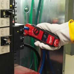 Milwaukee tester 220 (4933416972)